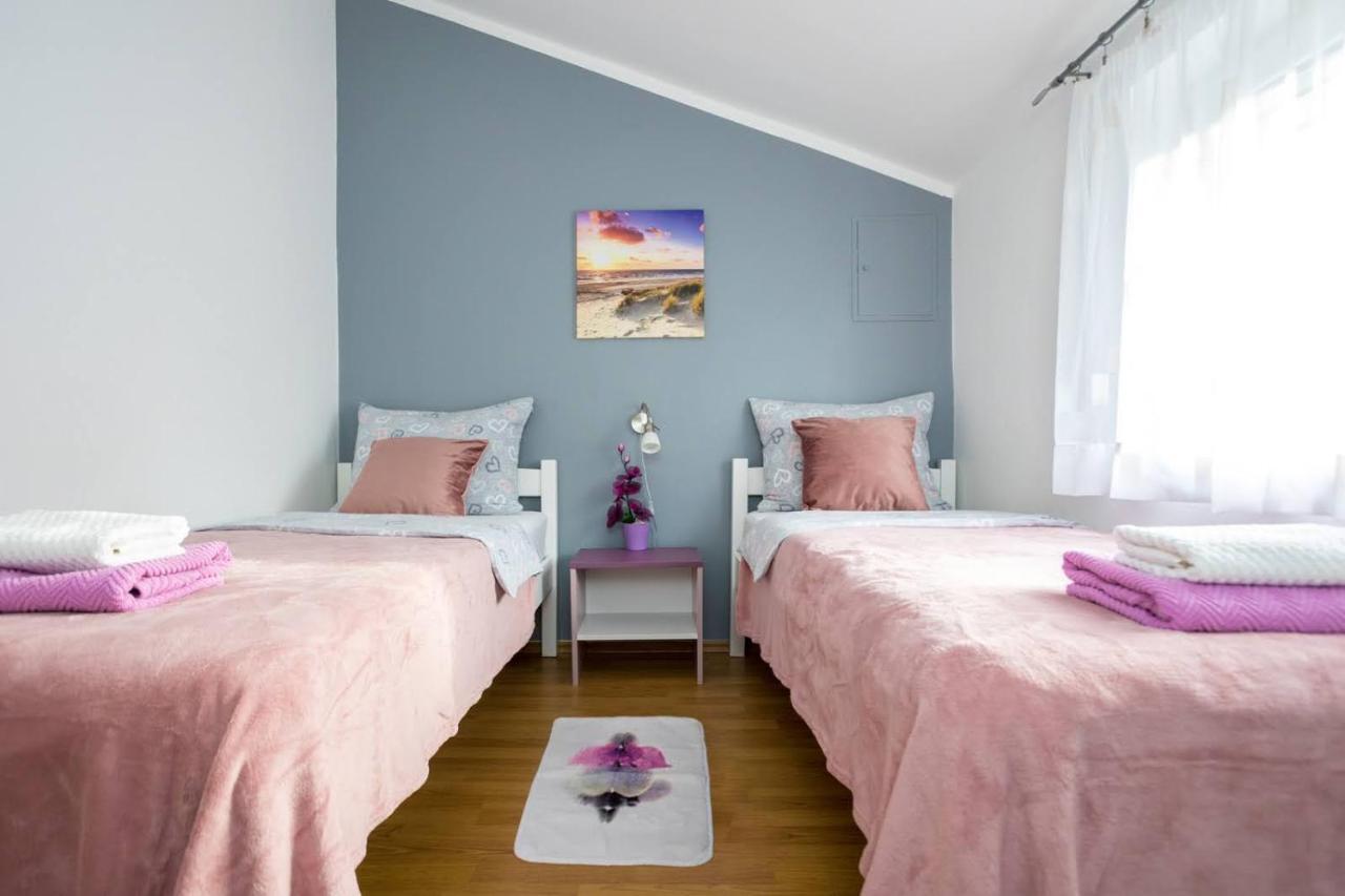 Apartman Luni Sa Bazenom - Malinska, Sveti Anton Sveti Anton  Екстер'єр фото