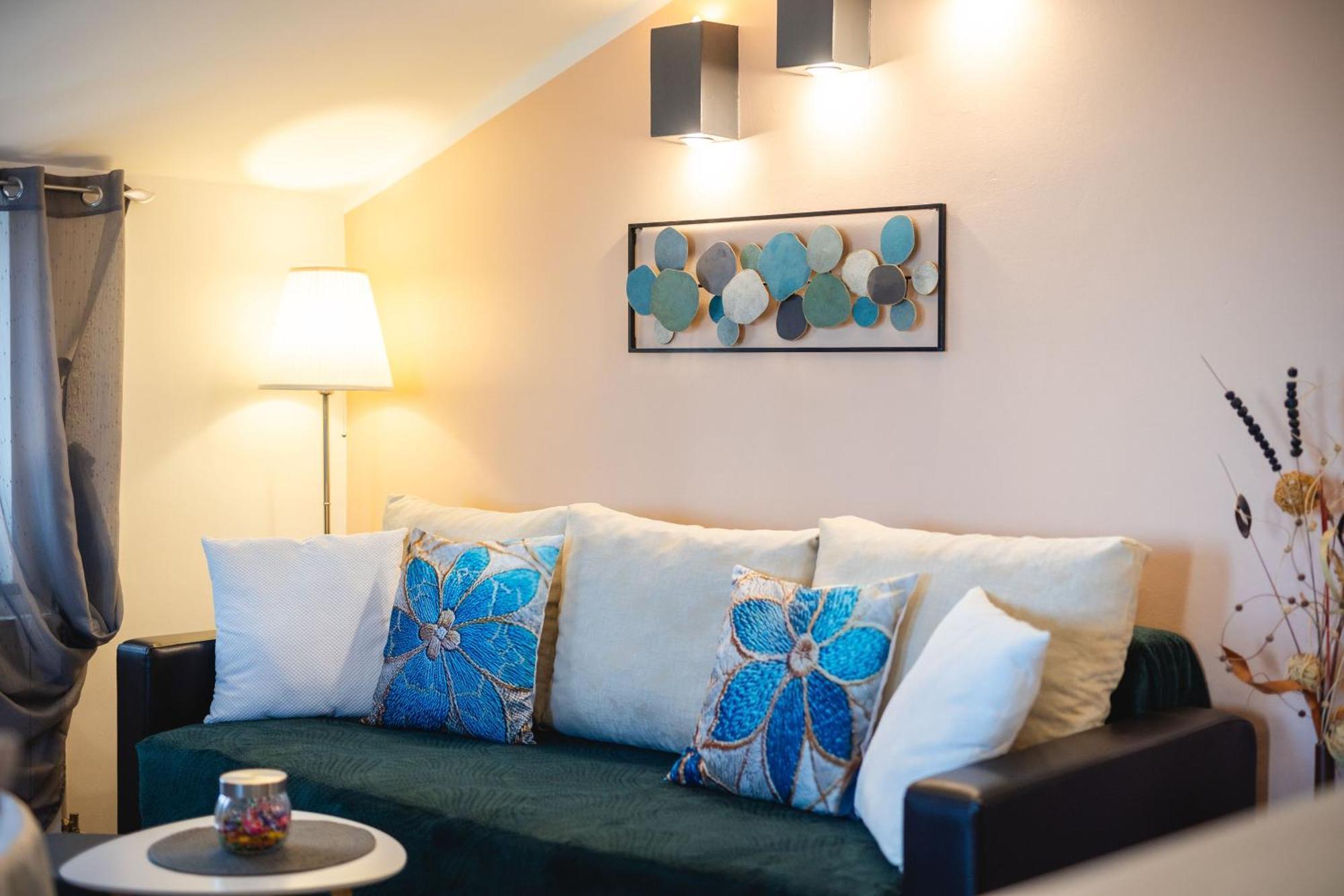 Apartman Luni Sa Bazenom - Malinska, Sveti Anton Sveti Anton  Екстер'єр фото